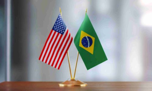 Taxa selic em 15% e corte de juros nos EUA: onde investir agora?